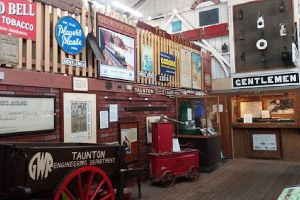 Value 4Rooms Exmoor Coast Steam Trains Taunton Exterior foto